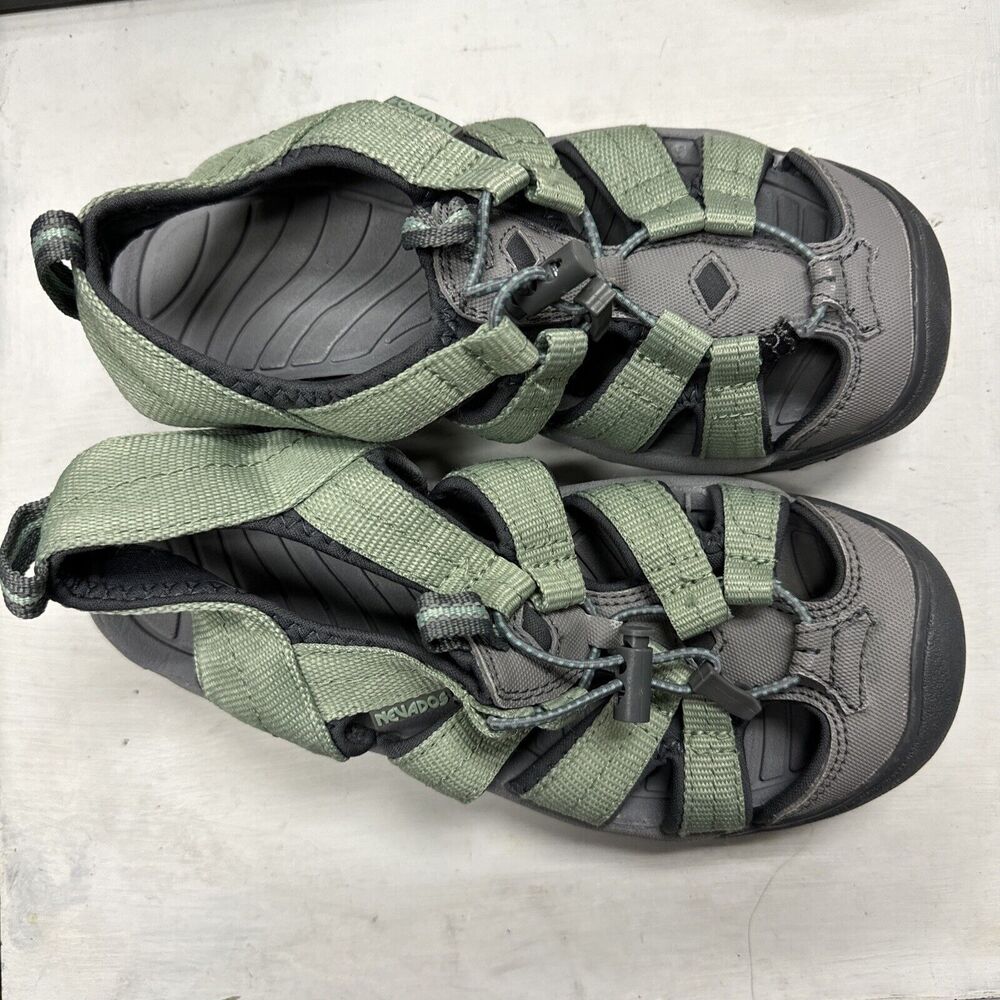 Nevados Womenโs Sz 6 Newton Bump Closed Toe Sandals Shoes Gray Suede Hiking Raft